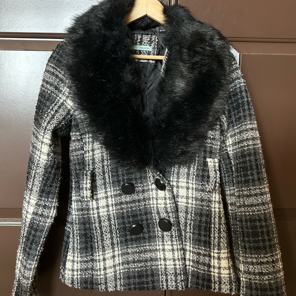 Maurices small black faux fur trim liner pea coat